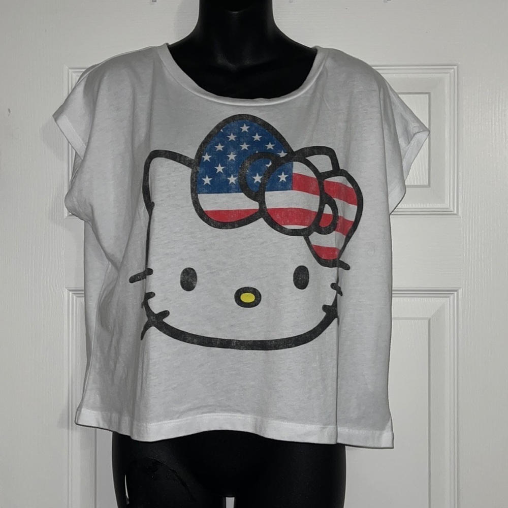 Cute Hello Kitty crop top M